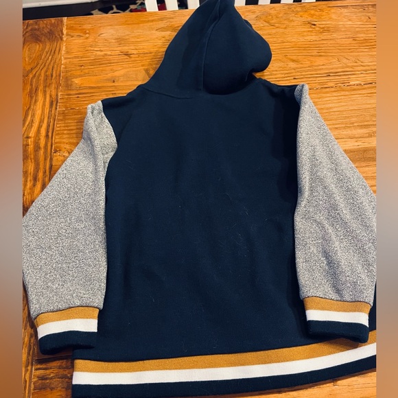 Size 6.  Zip Up Hooded Jacket - Picture 4 of 4